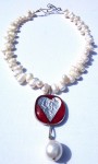 Heart necklace with white pearls and pearl drop